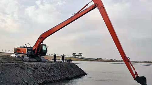 挖掘機(jī)加長(zhǎng)臂.jpg 挖掘機(jī)加長(zhǎng)臂.jpg