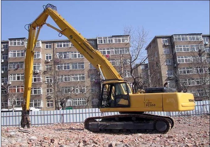 挖掘機(jī)拆樓臂 挖掘機(jī)拆樓臂